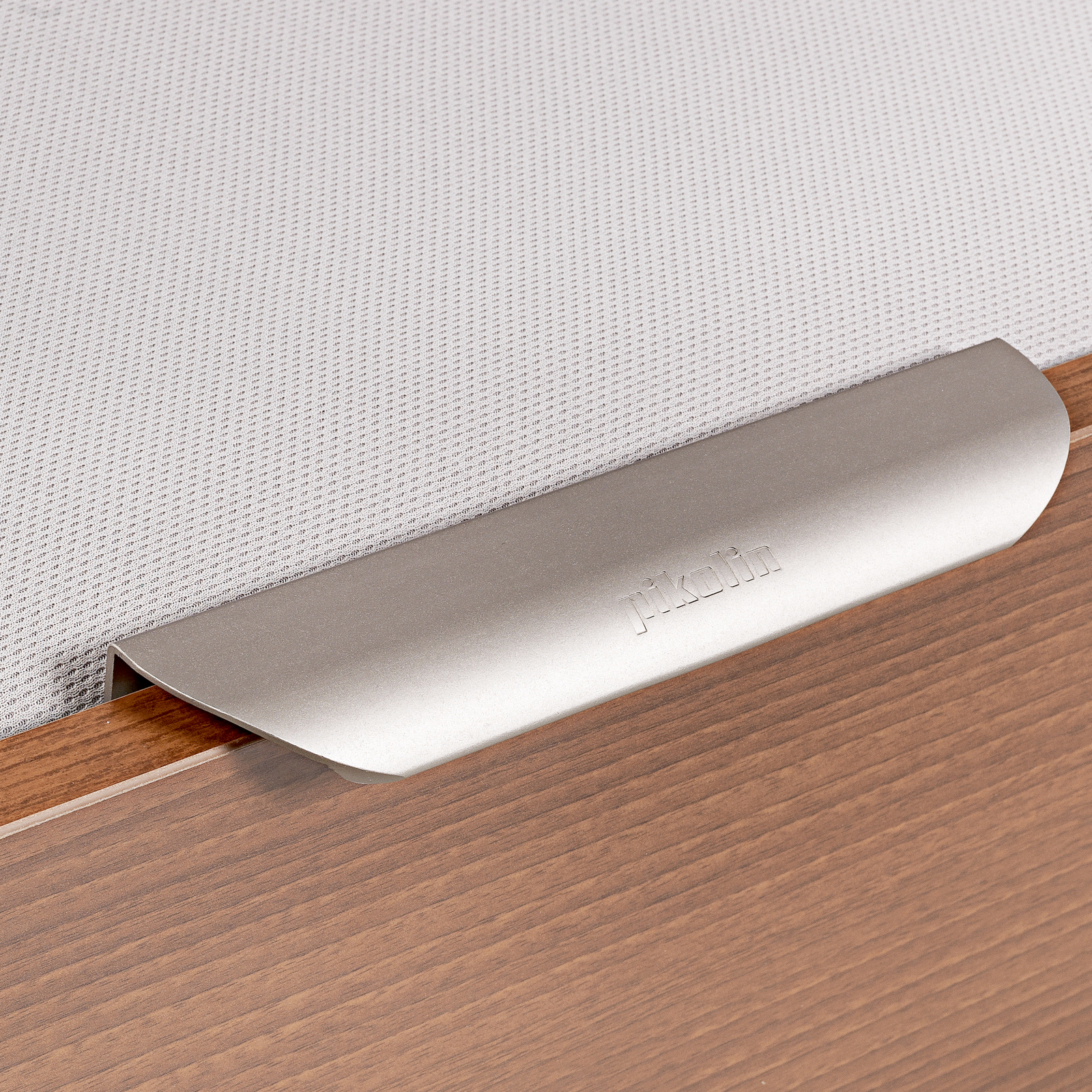 Canapé abatible de madera de tapa doble de color cerezo DESIGN